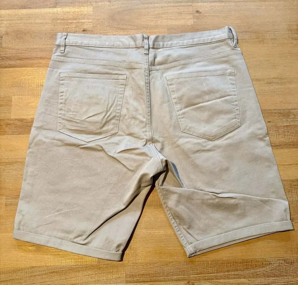 H&M Tan Cotton Blend Cuffed Denim Bermuda Shorts Size 33